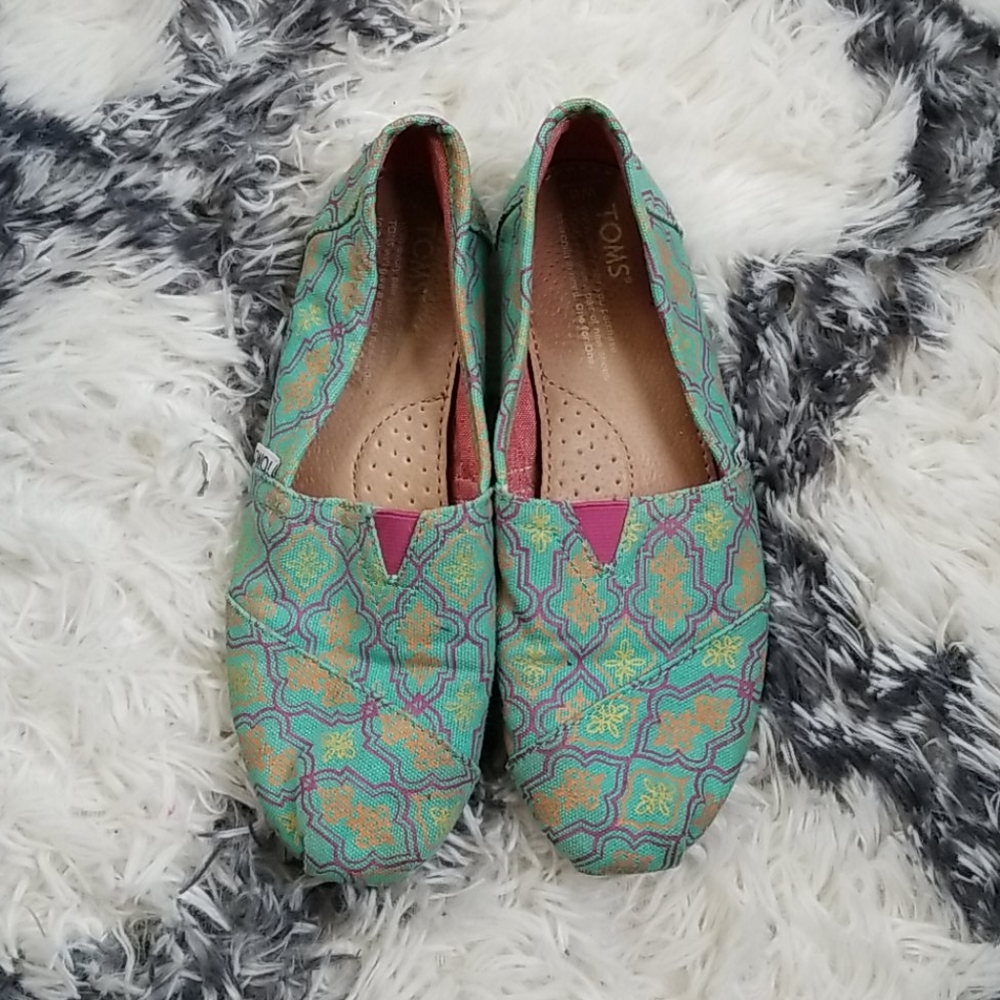 Toms multi colored shoes